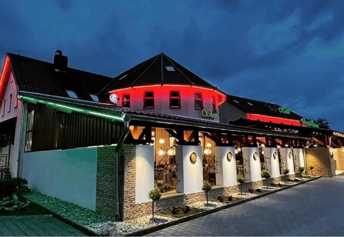 Istvan Parkhotel Es Gasztrofarm Sormas Exterior photo