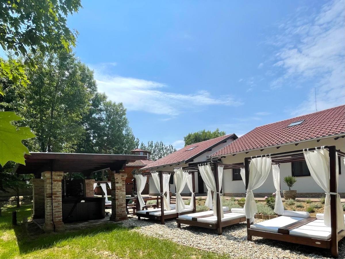 Istvan Parkhotel Es Gasztrofarm Sormas Exterior photo