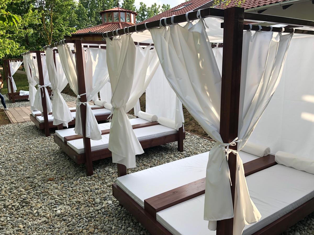 Istvan Parkhotel Es Gasztrofarm Sormas Exterior photo